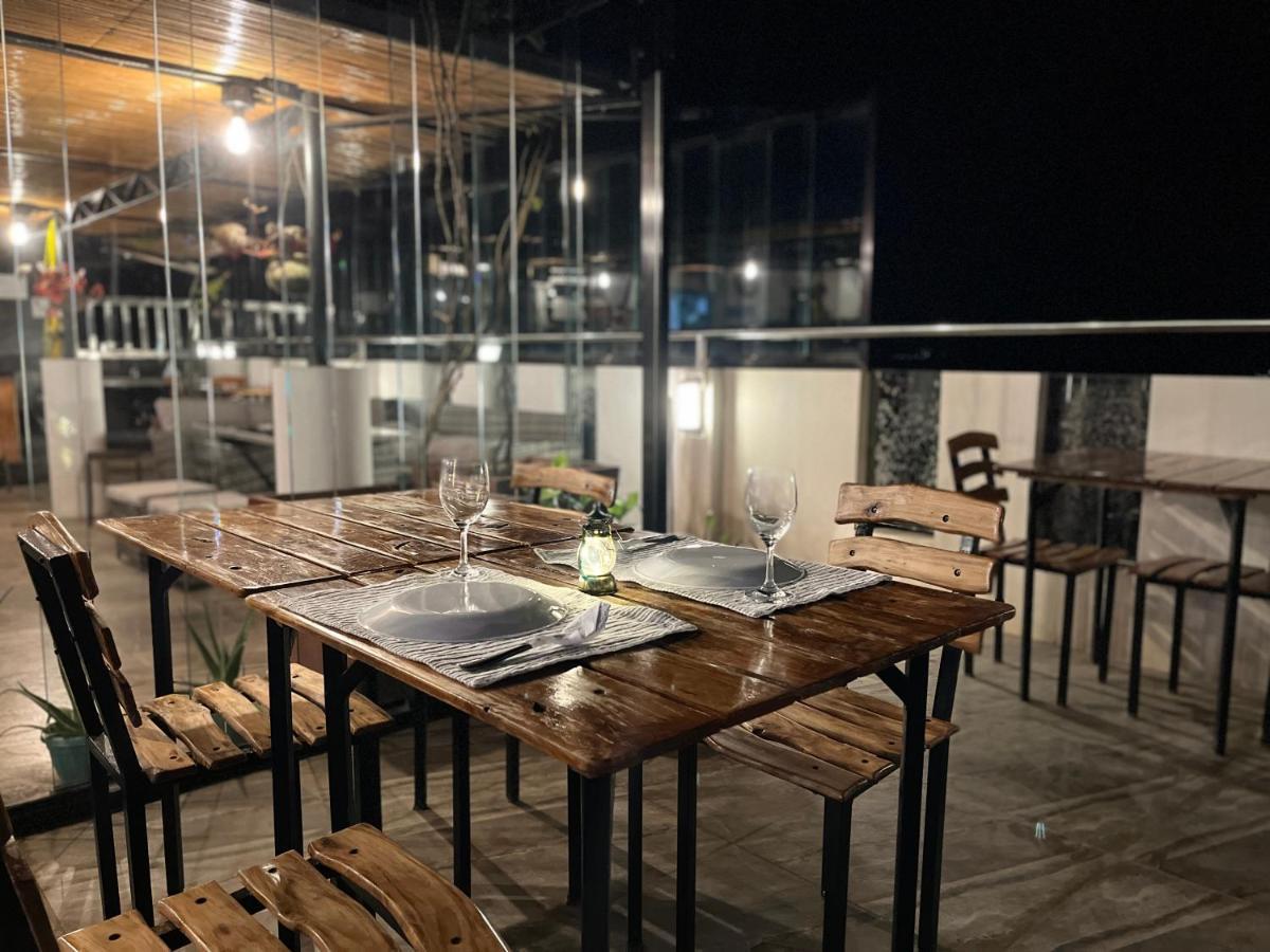 Navarro Hotel Caticlan Zewnętrze zdjęcie